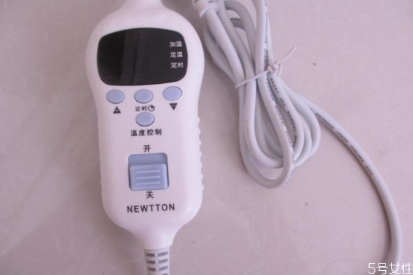 電熱毯平常不開就墊著可以嗎 電熱毯關(guān)了還有輻射嗎 電熱毯平常不開就墊著可以嗎 電熱毯關(guān)了還有輻射嗎