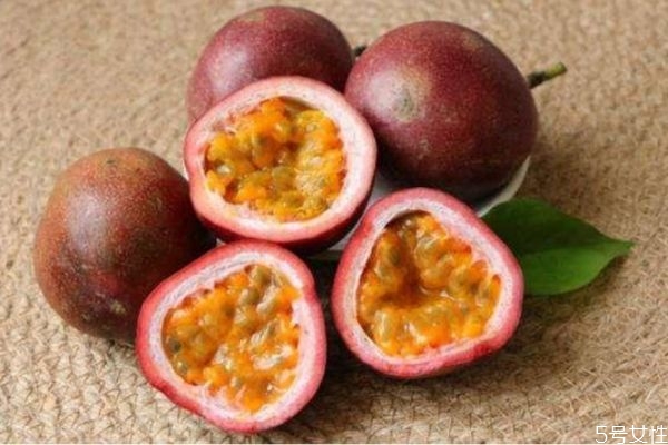 百香果哪三類人不能吃 百香果的最佳食用方法 百香果哪三類人不能吃 百香果的最佳食用方法