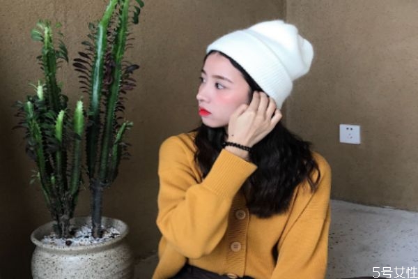 毛線帽太松了怎么鎖緊 帽子太松怎樣讓它變緊致 毛線帽太松了怎么鎖緊 帽子太松怎樣讓它變緊致