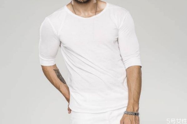 可樂(lè)到白衣服上怎么洗掉 去除可樂(lè)漬的小竅門 可樂(lè)到白衣服上怎么洗掉 去除可樂(lè)漬的小竅門