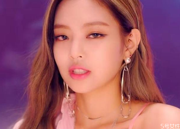 唇釘不戴了會留疤嗎 唇釘不戴了會自己愈合嗎 唇釘不戴了會留疤嗎 唇釘不戴了會自己愈合嗎