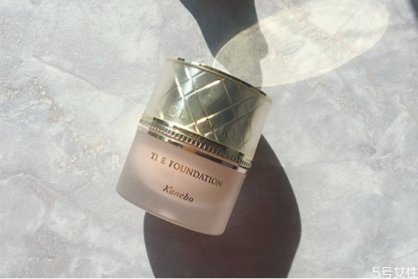 養(yǎng)膚粉底液好用嗎 養(yǎng)膚粉底液推薦 養(yǎng)膚粉底液好用嗎 養(yǎng)膚粉底液推薦