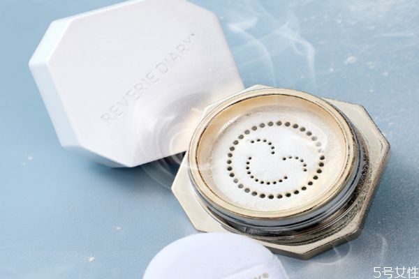 小奧汀散粉怎么樣 小奧汀散粉和花西子散粉哪個好用 小奧汀散粉怎么樣 小奧汀散粉和花西子散粉哪個好用