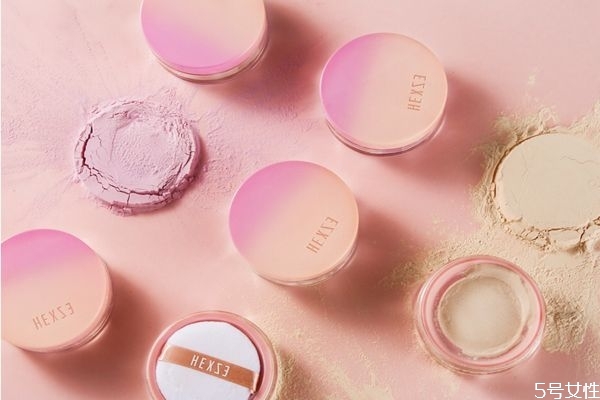 韓熙貞散粉和花西子散粉哪個(gè)好 韓熙貞散粉怎么用 韓熙貞散粉和花西子散粉哪個(gè)好 韓熙貞散粉怎么用