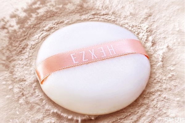 韓熙貞散粉和花西子散粉哪個(gè)好 韓熙貞散粉怎么用 韓熙貞散粉和花西子散粉哪個(gè)好 韓熙貞散粉怎么用