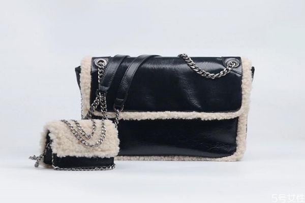 ur包包是什么檔次 ur和小ck包包哪個好 ur包包是什么檔次 ur和小ck包包哪個好