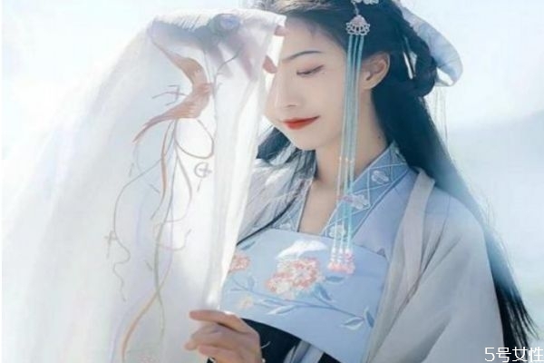 雙耳結(jié)怎么系 漢服帶子有很多種系法 雙耳結(jié)怎么系 漢服帶子有很多種系法