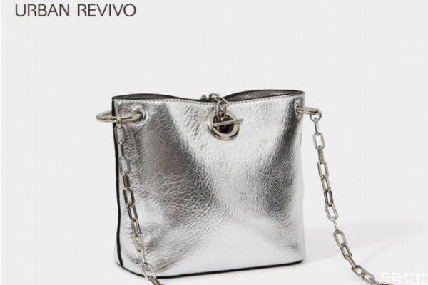 ur包包是什么檔次 ur和小ck包包哪個好 ur包包是什么檔次 ur和小ck包包哪個好