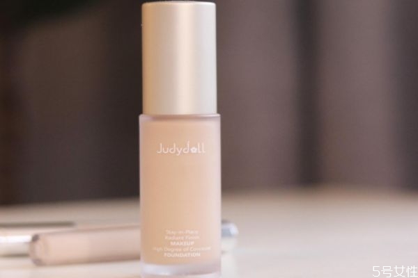 橘朵粉底液適合什么膚質(zhì) 橘朵粉底液05色號(hào)好不好看 橘朵粉底液適合什么膚質(zhì) 橘朵粉底液05色號(hào)好不好看