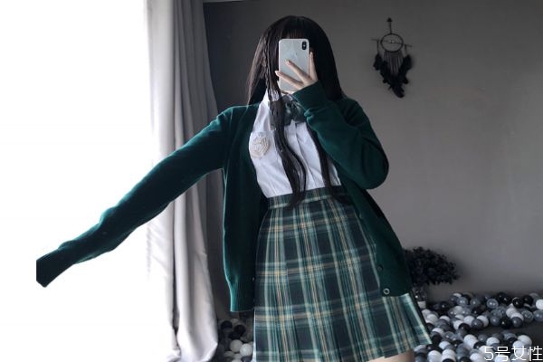 穿jk適合背什么包包 jk制服可以配帆布包嗎 穿jk適合背什么包包 jk制服可以配帆布包嗎