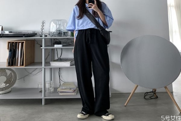 加絨衛(wèi)褲洗了會縮水嗎 衛(wèi)褲要經(jīng)常洗嗎 加絨衛(wèi)褲洗了會縮水嗎 衛(wèi)褲要經(jīng)常洗嗎