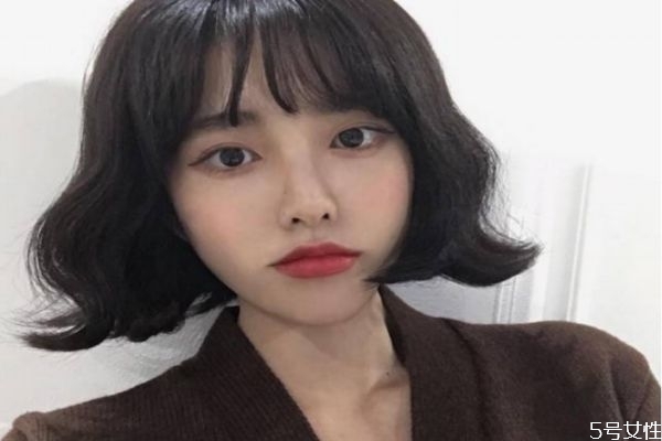 短發(fā)第二天如何不炸 晚上睡覺怎么防止短發(fā)翹 短發(fā)第二天如何不炸 晚上睡覺怎么防止短發(fā)翹