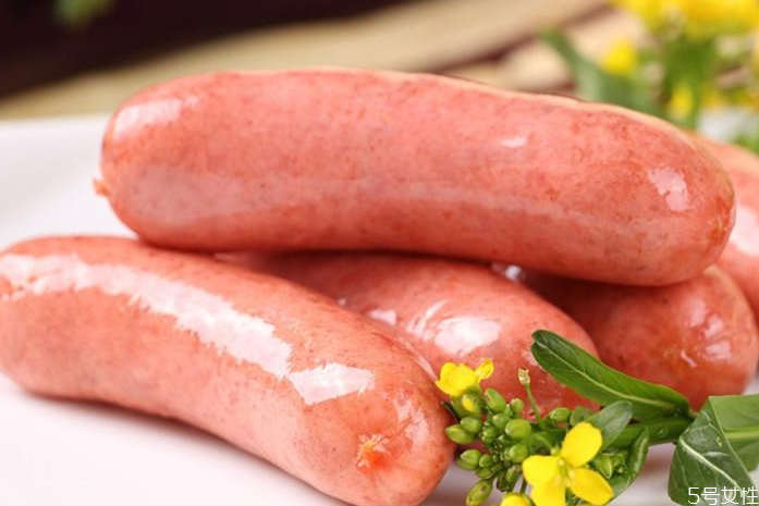 熱狗是什么肉做的 熱狗和香腸的區(qū)別 熱狗是什么肉做的 熱狗和香腸的區(qū)別