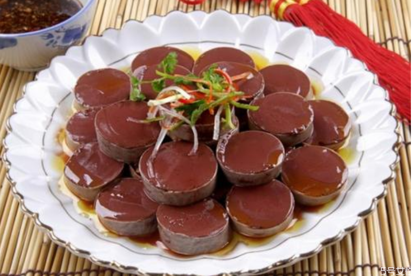 血腸是蒸還是煮好吃 買回來的血腸怎么吃 血腸是蒸還是煮好吃 買回來的血腸怎么吃