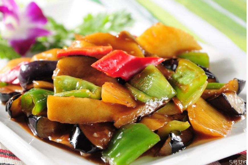 地三鮮是哪里的菜 地三鮮的歷史由來 地三鮮是哪里的菜 地三鮮的歷史由來