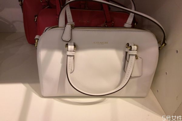 白色包包長霉了用什么洗 白色包包防霉保養(yǎng)要點(diǎn) 白色包包長霉了用什么洗 白色包包防霉保養(yǎng)要點(diǎn)