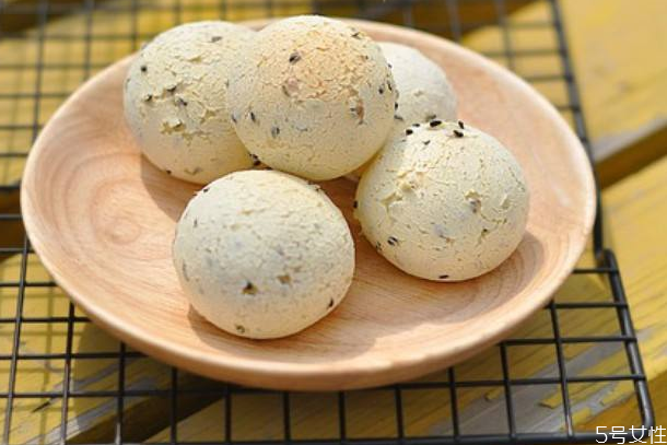 麻薯粉可用糯米粉代替嗎 麻薯粉和糯米粉的區(qū)別 麻薯粉可用糯米粉代替嗎 麻薯粉和糯米粉的區(qū)別