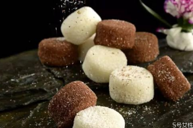 糯米糍怎么樣才不沾手 糯米糍怎么做不沾手 糯米糍怎么樣才不沾手 糯米糍怎么做不沾手