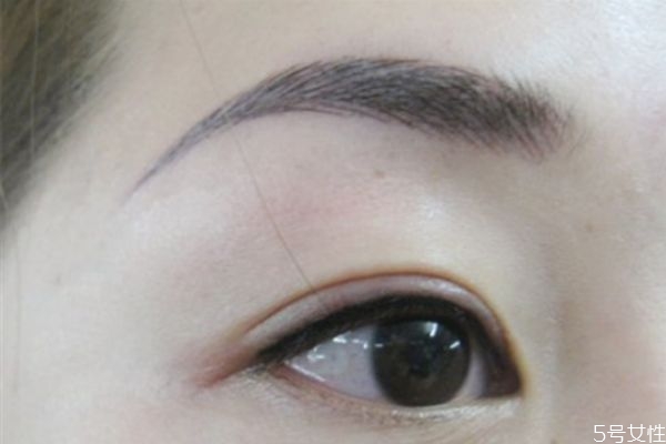 紋眉幾天可以洗澡 為什么紋眉后要多濕敷 紋眉幾天可以洗澡 為什么紋眉后要多濕敷