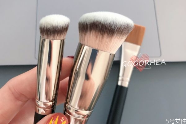 rhea遮瑕刷好用嗎 巨好用的網(wǎng)紅遮瑕刷 rhea遮瑕刷好用嗎 巨好用的網(wǎng)紅遮瑕刷