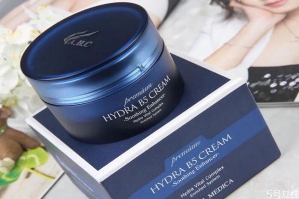 ahc面霜適合油性膚質(zhì)嗎 ahc面霜適合什么年齡 ahc面霜適合油性膚質(zhì)嗎 ahc面霜適合什么年齡