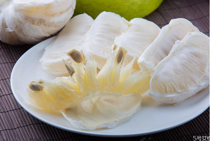 沙田柚是涼性還是熱性 沙田柚一天吃多少適宜 沙田柚是涼性還是熱性 沙田柚一天吃多少適宜