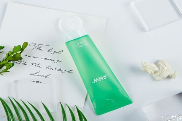 ?rnw蘆薈膠的功效 rnw蘆薈膠使用方法 ?rnw蘆薈膠的功效 rnw蘆薈膠使用方法