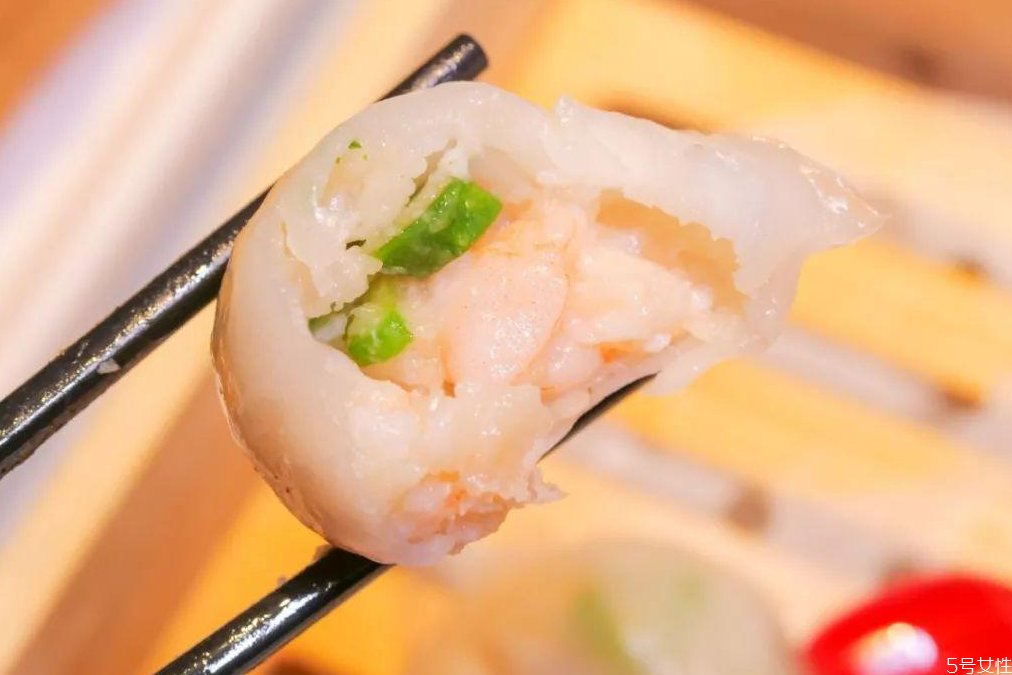 水晶蝦餃皮用什么淀粉 水晶蝦餃皮老裂開 水晶蝦餃皮用什么淀粉 水晶蝦餃皮老裂開