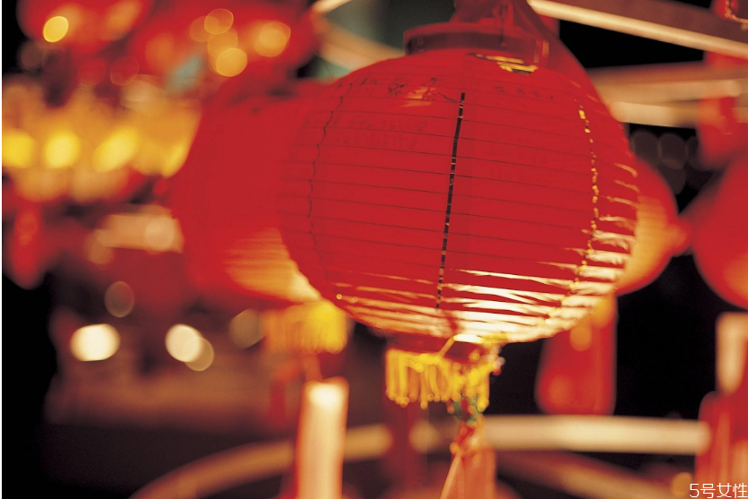 除夕和春節(jié)哪個是過年 除夕和春節(jié)有什么區(qū)別嗎 除夕和春節(jié)哪個是過年 除夕和春節(jié)有什么區(qū)別嗎