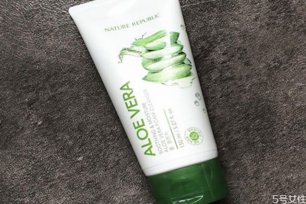 自然樂園洗面奶怎么用 自然樂園洗面奶是皂基還是氨基酸 自然樂園洗面奶怎么用 自然樂園洗面奶是皂基還是氨基酸