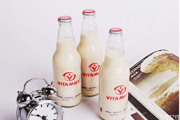 豆奶粉和牛奶粉哪個(gè)好 豆奶粉和牛奶那個(gè)營養(yǎng)價(jià)值更高 豆奶粉和牛奶粉哪個(gè)好 豆奶粉和牛奶那個(gè)營養(yǎng)價(jià)值更高