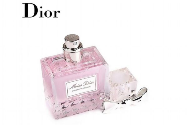 迪奧小姐花漾淡香水怎么樣 迪奧花漾甜心淡香水怎么打開 迪奧小姐花漾淡香水怎么樣 迪奧花漾甜心淡香水怎么打開