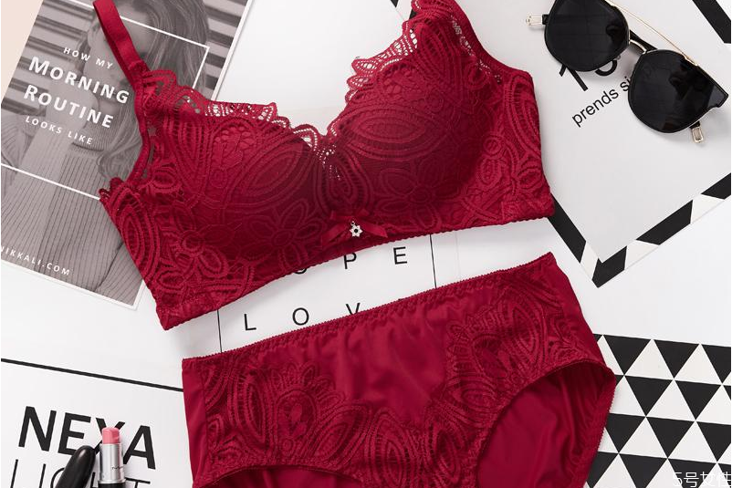 本命年要穿紅色內(nèi)衣褲嗎 本命年穿紅色內(nèi)衣褲有什么講究 本命年要穿紅色內(nèi)衣褲嗎 本命年穿紅色內(nèi)衣褲有什么講究