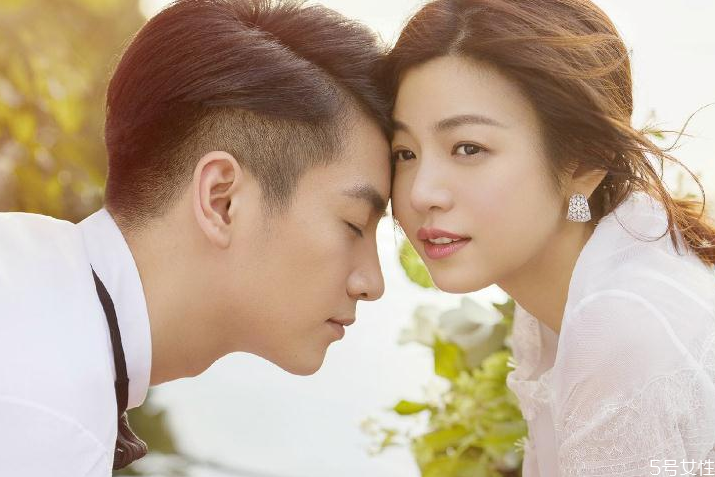 過年要給公婆包紅包嗎 過年給公婆多少錢合適 過年要給公婆包紅包嗎 過年給公婆多少錢合適