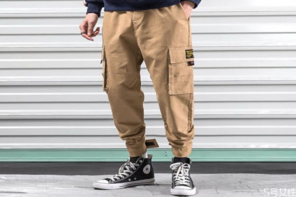 工裝褲會掉色嗎 工裝褲掉色怎么補(bǔ)救 工裝褲會掉色嗎 工裝褲掉色怎么補(bǔ)救