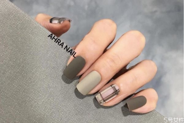 甲油膠便宜和貴的區(qū)別 貴點的甲油膠好在哪