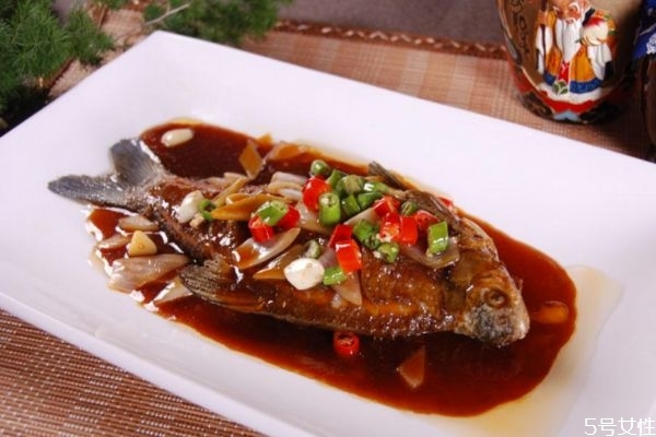 年夜飯的魚(yú)用什么魚(yú) 年夜飯魚(yú)的幾種做法 年夜飯的魚(yú)用什么魚(yú) 年夜飯魚(yú)的幾種做法