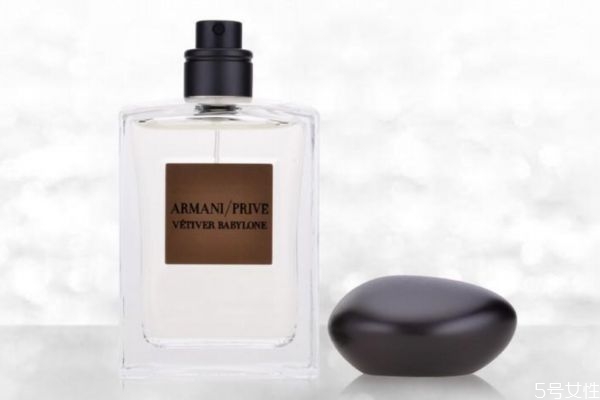 阿瑪尼巖蘭草香水適合男士嗎 阿瑪尼巖蘭草什么味道 阿瑪尼巖蘭草香水適合男士嗎 阿瑪尼巖蘭草什么味道