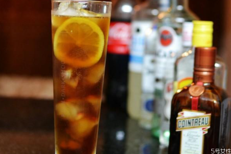 長島冰茶什么味道 長島冰茶喝多少會醉 長島冰茶什么味道 長島冰茶喝多少會醉