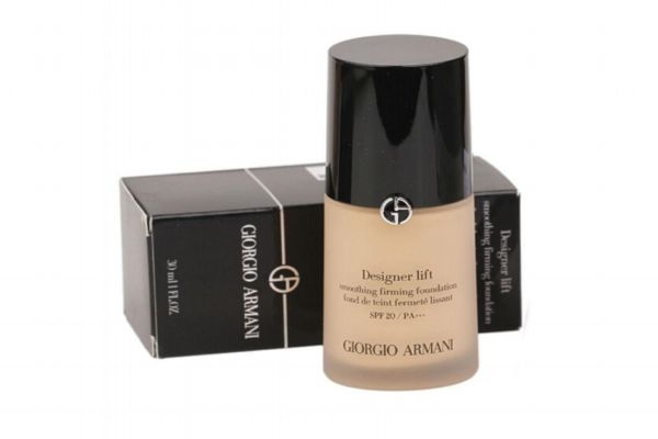 阿瑪尼粉底液如何看余量 阿瑪尼粉底液可以倒氣墊里嗎 阿瑪尼粉底液如何看余量 阿瑪尼粉底液可以倒氣墊里嗎