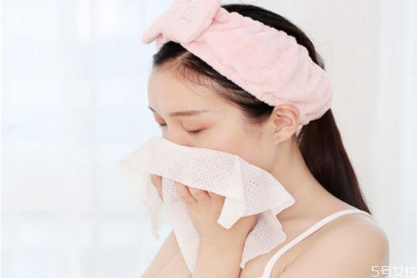 洗臉巾可以二次使用嗎 洗臉巾用一次就要扔嗎 洗臉巾可以二次使用嗎 洗臉巾用一次就要扔嗎