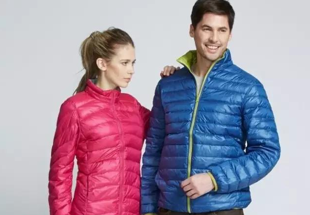 沖鋒衣和羽絨服哪個(gè)保暖效果更好 沖鋒衣羽絨服哪個(gè)暖和 沖鋒衣和羽絨服哪個(gè)保暖效果更好 沖鋒衣羽絨服哪個(gè)暖和