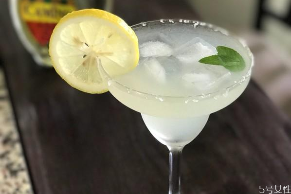 瑪格麗特雞尾酒多少度 瑪格麗特雞尾酒怎么喝 瑪格麗特雞尾酒多少度 瑪格麗特雞尾酒怎么喝
