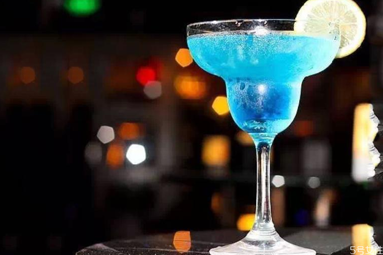 瑪格麗特雞尾酒怎么做 瑪格麗特調(diào)酒 瑪格麗特雞尾酒怎么做 瑪格麗特調(diào)酒