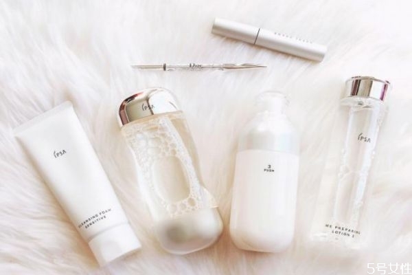 茵芙莎美肌液保質(zhì)期多久 茵芙莎美肌液r3是什么 茵芙莎美肌液保質(zhì)期多久 茵芙莎美肌液r3是什么