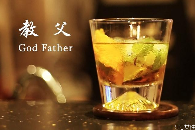 教父雞尾酒多少度 教父酒后勁大嗎 教父雞尾酒多少度 教父酒后勁大嗎