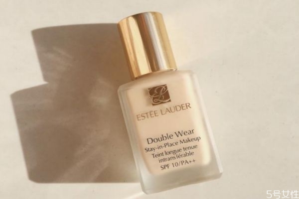 粉底液三四年了還能用嗎 怎么看粉底液好不好 粉底液三四年了還能用嗎 怎么看粉底液好不好