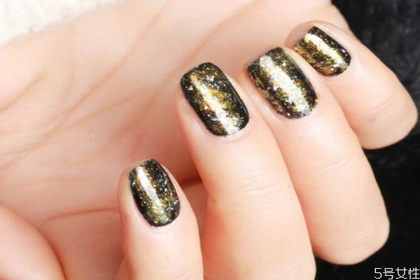 水晶甲怎么樣 水晶甲與光療甲的區(qū)別 水晶甲怎么樣 水晶甲與光療甲的區(qū)別