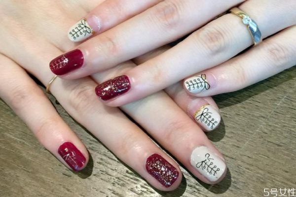 美甲掉了可以免費補(bǔ)嗎 美甲長出來一截怎么辦