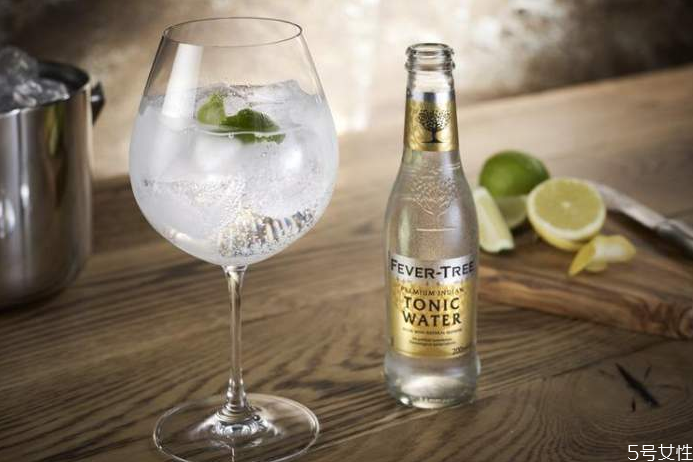 金湯力雞尾酒多少錢一杯 金湯力雞尾酒的故事 金湯力雞尾酒多少錢一杯 金湯力雞尾酒的故事